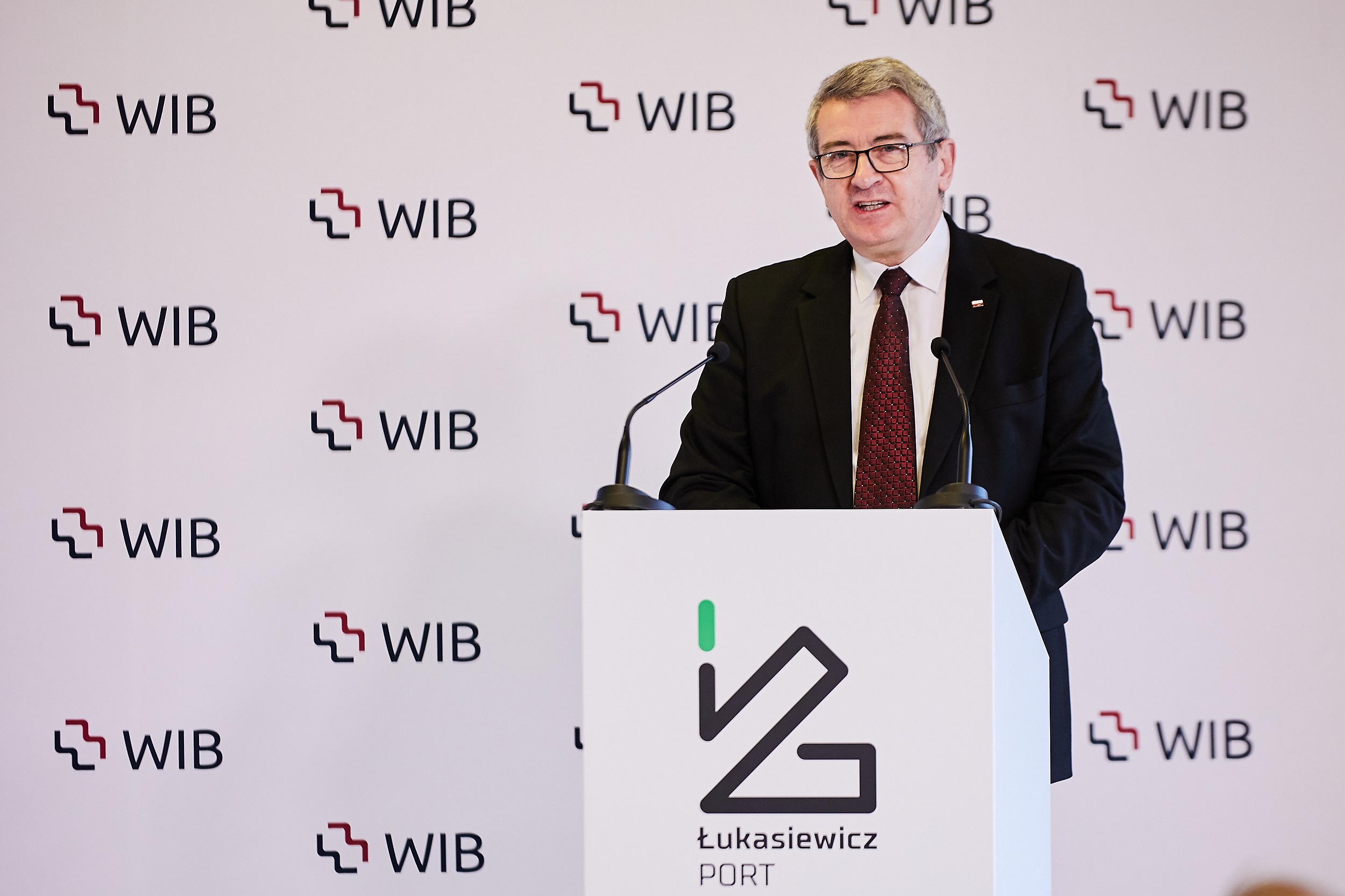 WIB: W. Murdzek speach