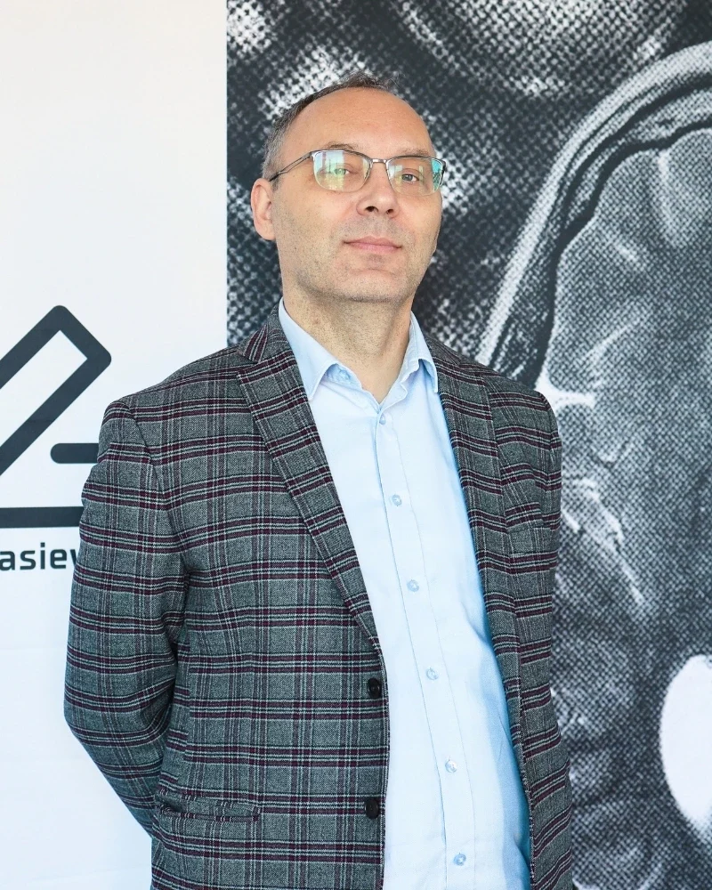 Grupa Badawcza Epitaksji Związków Półprzewodnikowych_Jarosław Serafińczuk