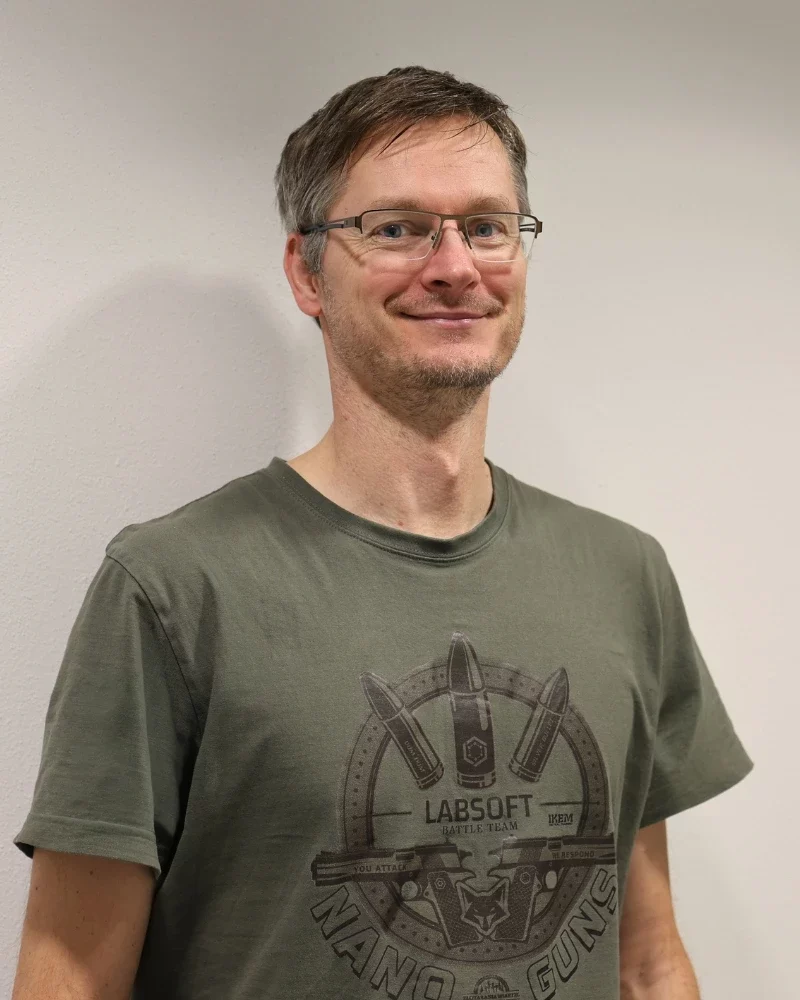 laboratorium badań materiałowych_Sebastian Arabasz